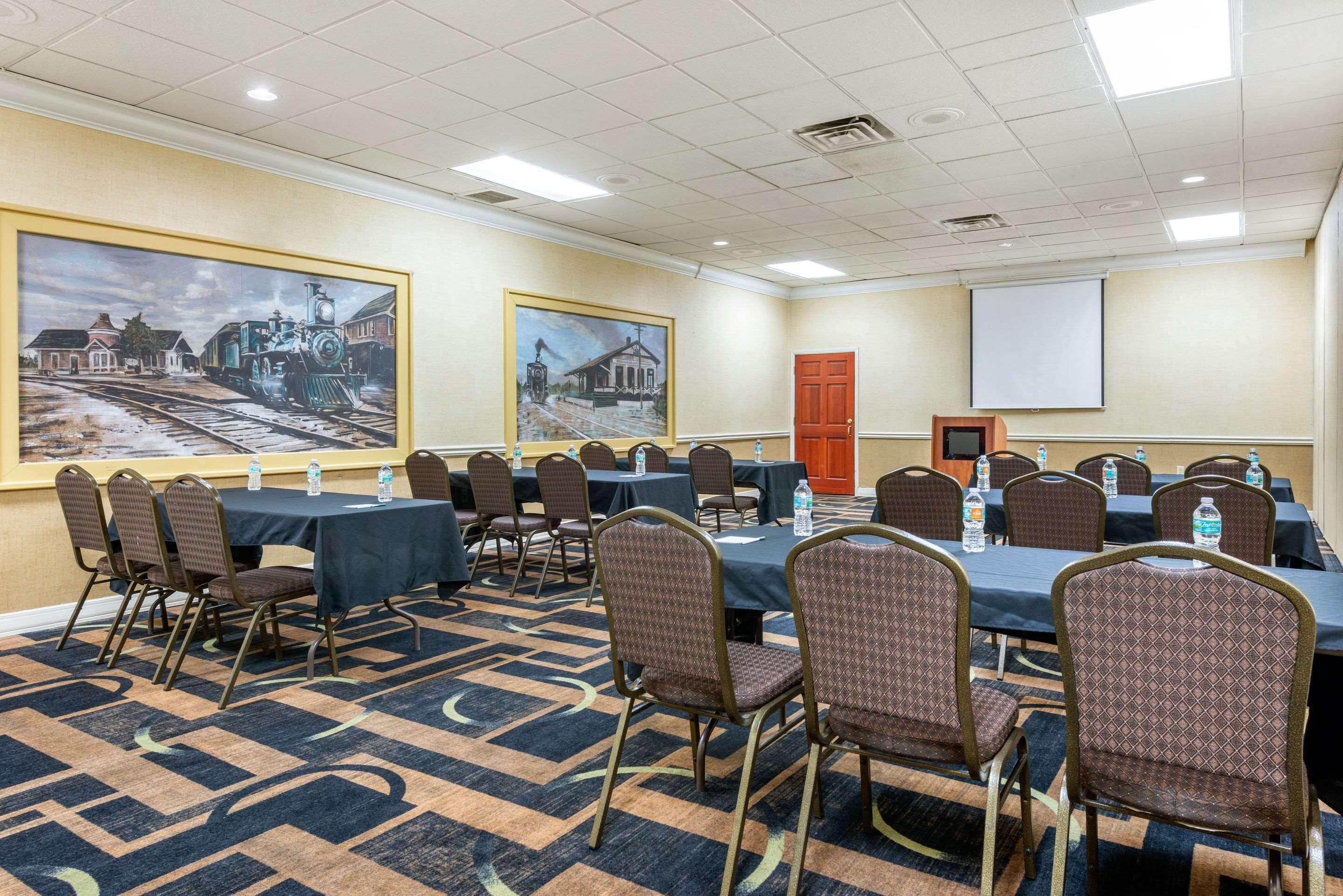 Quality Inn And Suites Palatka Riverfront Exterior photo
