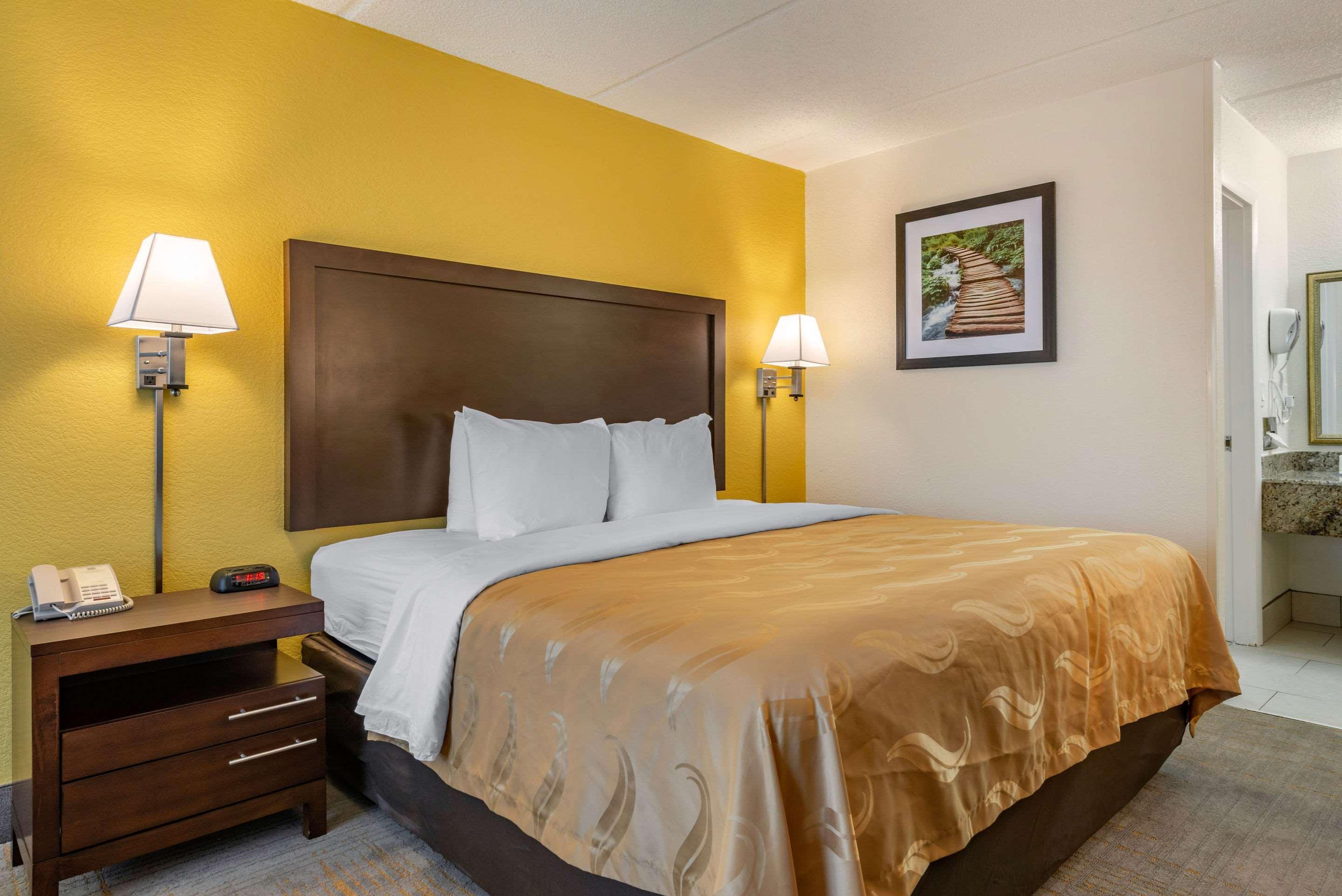 Quality Inn And Suites Palatka Riverfront Exterior photo