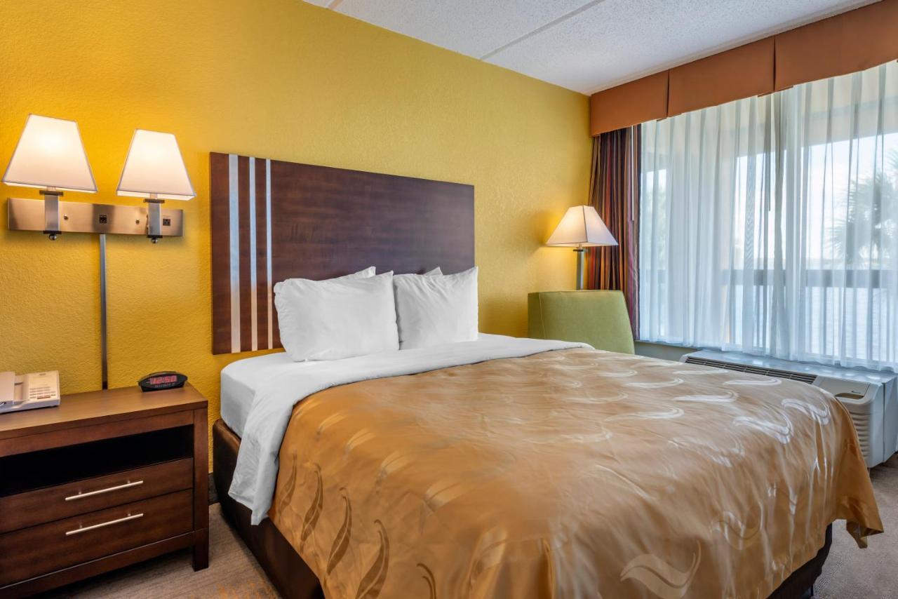 Quality Inn And Suites Palatka Riverfront Exterior photo